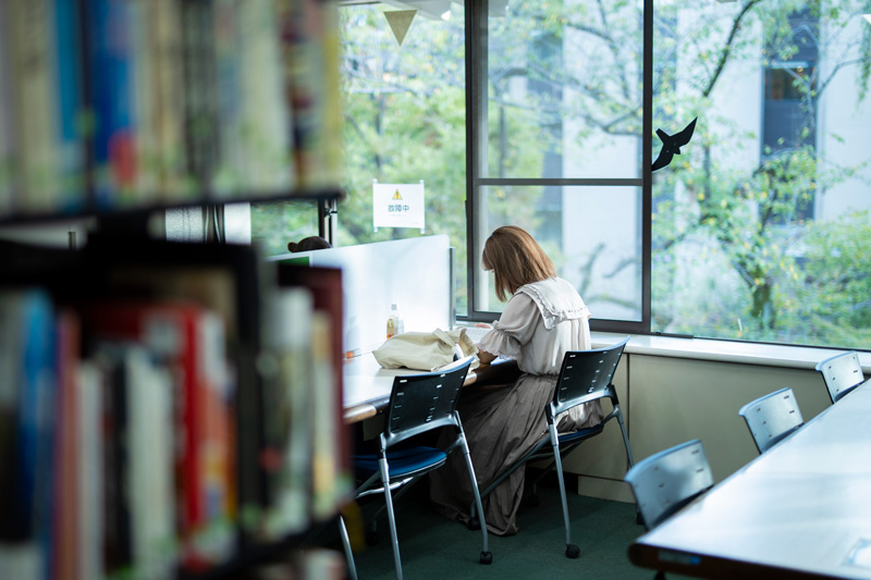 夏季限定！ 武蔵大学図書館で勉強ができます